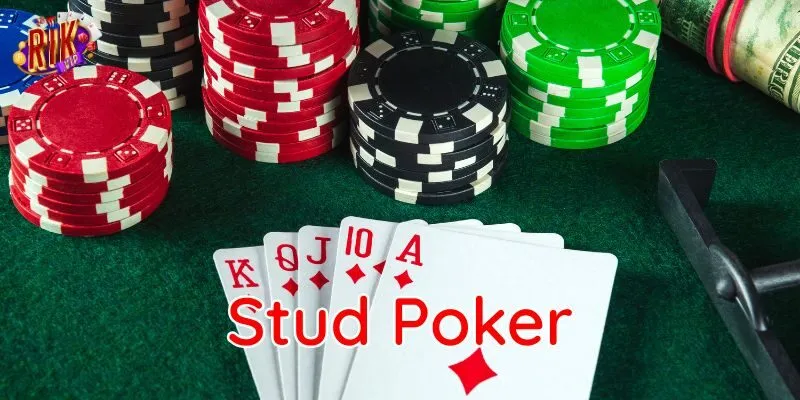 Giao diện phòng chơi bài Stud Poker